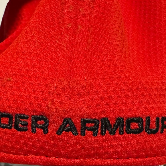 Under Armour Fitted Hat Red L/XL Embroidered Logo Vent Holes Unisex EUC - Picture 7 of 9